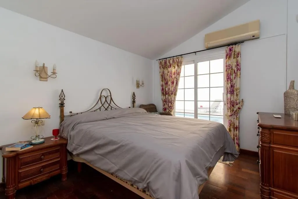 Villa Skylight. Wonderful 6 Bedroom Villa. Costa Adeje  0*, Costa Adeje (Tenerife)